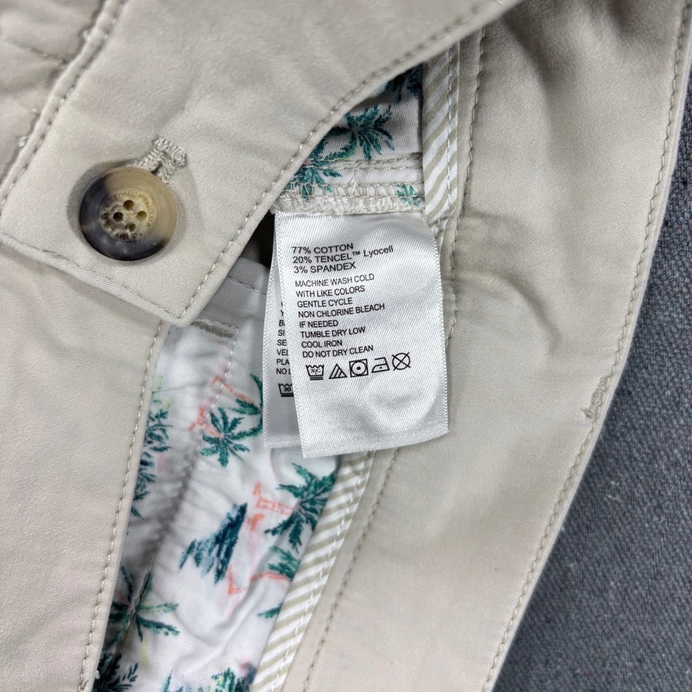 Tommy Bahama Chino Shorts Women Size 10 Beige Khaki Cotton Blend Stretch - Picture 4 of 9